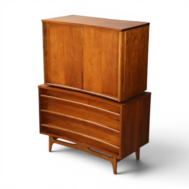 Young Manufacturing Young Manufacturing Concave Vintage Mid Century Modern Highboy Dresser C. 1960s, Attrbuted For Sale - Image 4 of 12