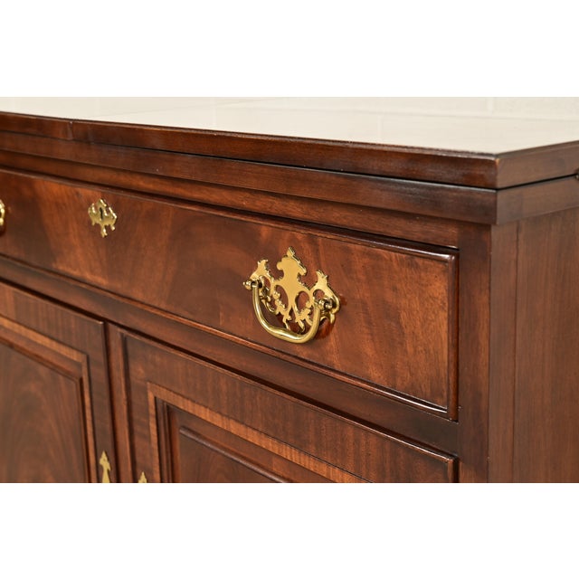 Brown Drexel Heritage Georgian Flame Mahogany Flip Top Buffet Server or Bar Cabinet For Sale - Image 8 of 16