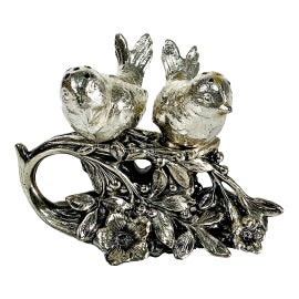 Example of Salt and Pepper Shakers