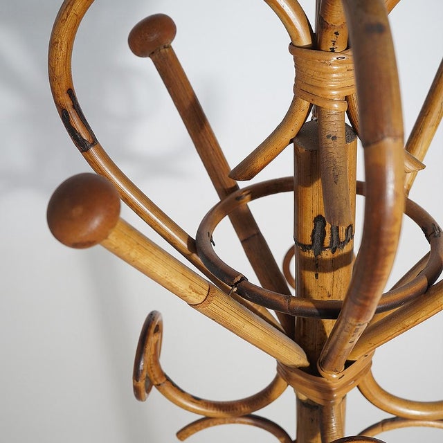 Wood Floor Coat Stand in Rattan and Woven Wicker, 1960s. For Sale - Image 7 of 11