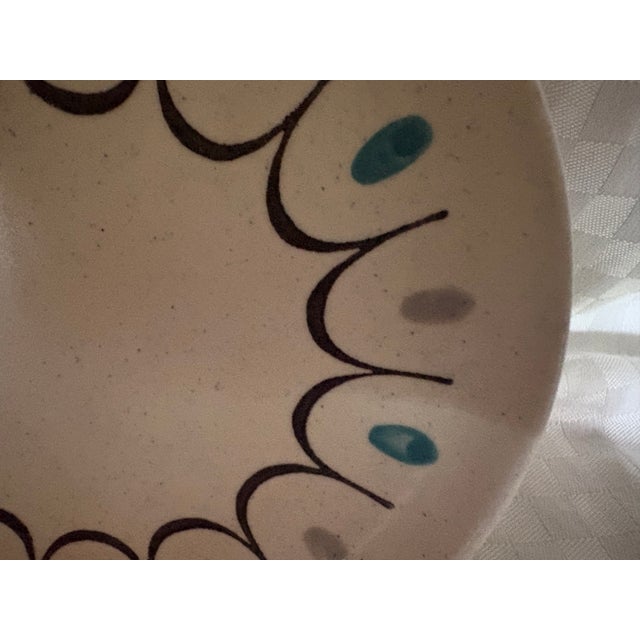 1950s 4 Metlox Dessert Plates and an Oval Serving Plate - 5 pcs For Sale - Image 13 of 14