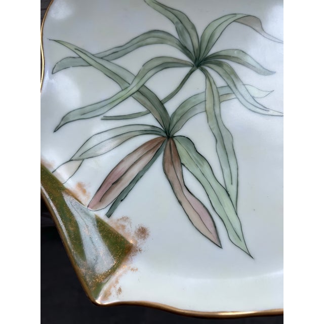 1900 - 1909 Early 1900s Century Tressemanes & Vogt Hand-Painted Botanical Porcelain Jewelry Tray, Limoges, France For Sale - Image 5 of 12