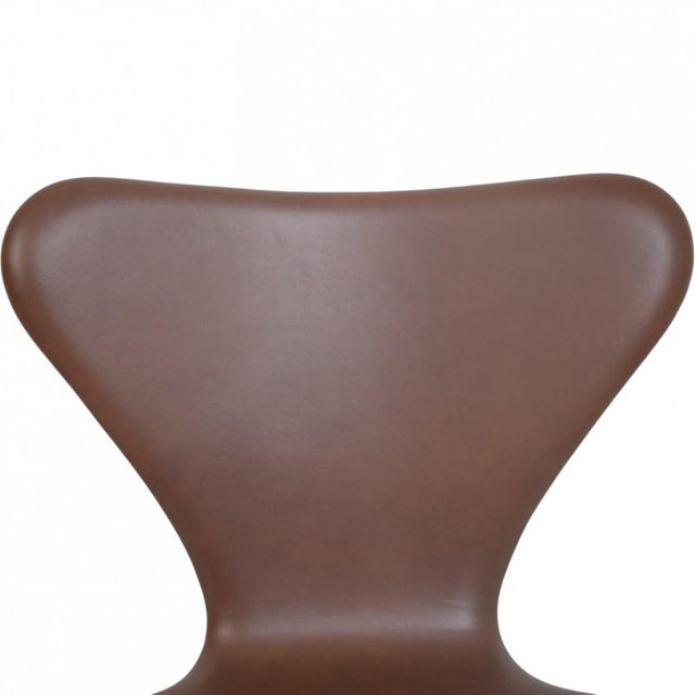 3117 Office Chair in Mokka Classic Leather by Arne Jacobsen for Fritz Hansen, 1997 For Sale - Image 3 of 12