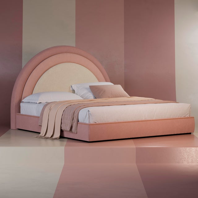 Lisi Bed by Ottiu, in New conditions. Designed from 2000 Signed by Maker