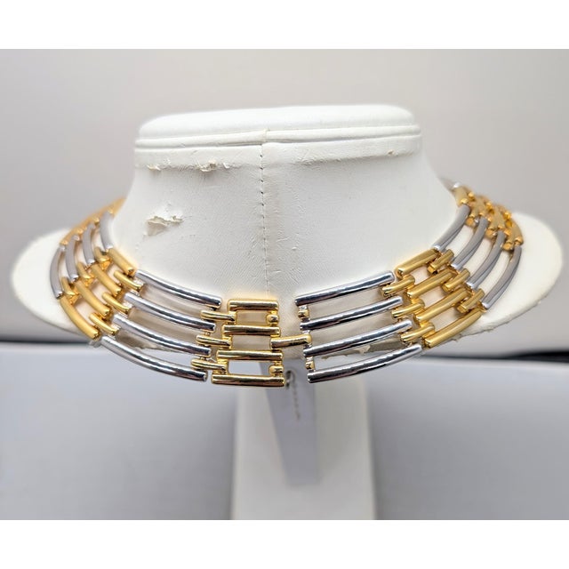 Givenchy Vintage 1980s Signed Givenchy Goldtone & Rhodium Plated Interlocking Links Collar Necklace For Sale - Image 4 of 11