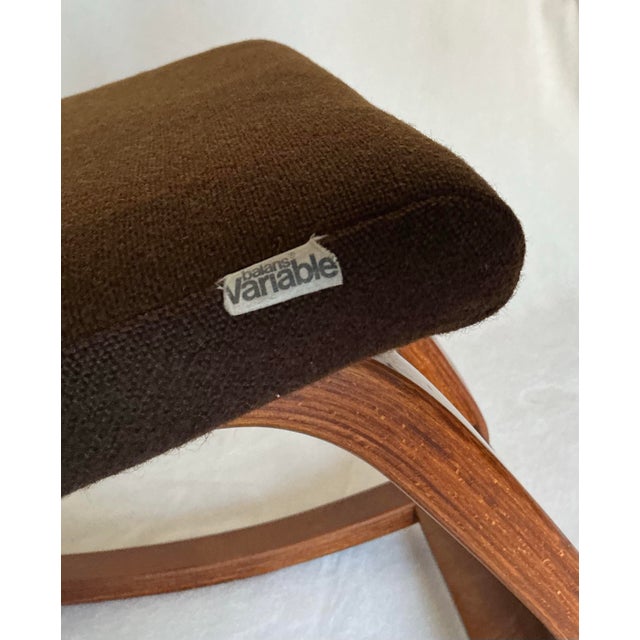 Vintage Mid-Century Danish Balans Kneeling Movement Ergonomic Chair Designed by Peter Opsvik, Circa 70s For Sale - Image 12 of 12
