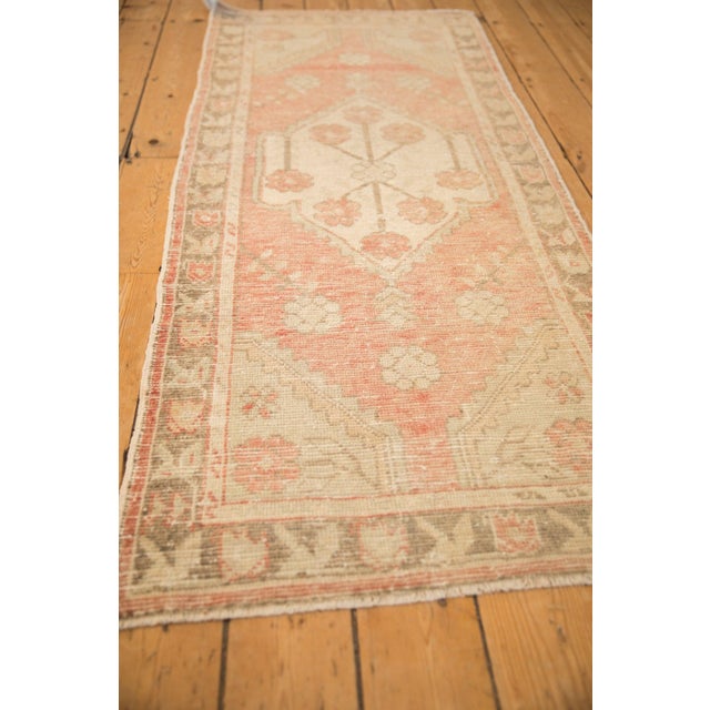 Vintage Distressed Oushak Rug Runner - 2'8" x 6'5" For Sale In New York - Image 6 of 10