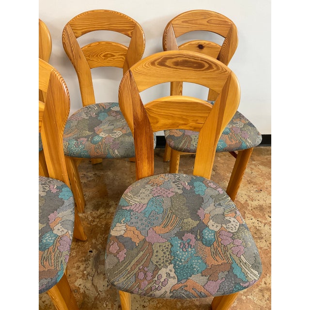 Set of 5 Pine Dining Chairs, Manner of Ranier Daumiller For Sale - Image 14 of 17