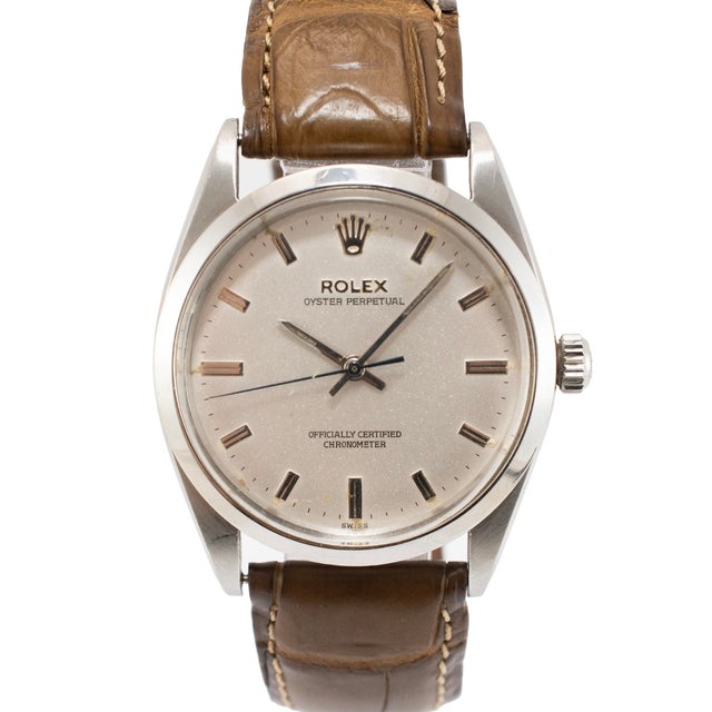 Brand: Rolex Gender: Men's Metal Type: Stainless Steel Length: 8.50 inches Width: 34.00 mm Weight: 45.83 grams Rolex...