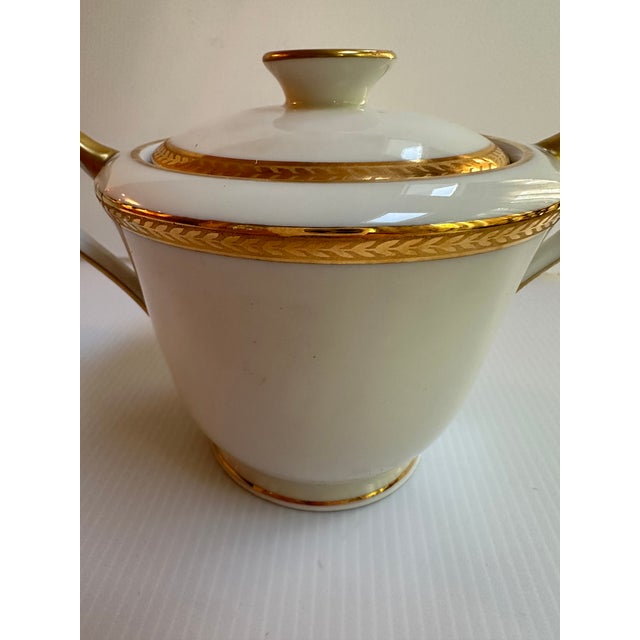 Vintage 1950s Limoges France Creamer and Sugar Bowl With Lid by Cenpor in Classic White and Gold Trim Set For Sale - Image 14 of 16