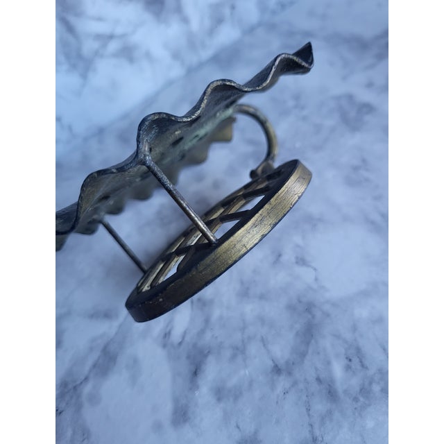 Abstract 20th Century Dazey Flower Flog Insert For Sale - Image 3 of 12