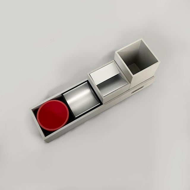 Italian Modern Gray Plastic Desk Set by Bruno Munari for Olivetti, 1960s, Set of 5 For Sale - Image 3 of 13