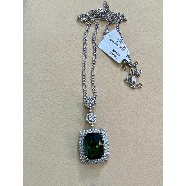17 Carat Green Tourmaline and 4 Carat Diamond Pendant / Necklace 14 Karat Gold For Sale - Image 13 of 18