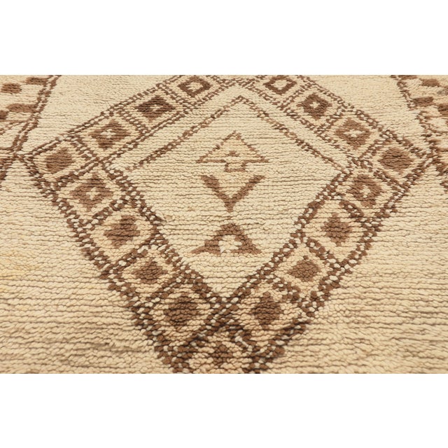 Late 20th Century Vintage Azilal Moroccan Rug, 03'00 X 07'09 For Sale - Image 5 of 10