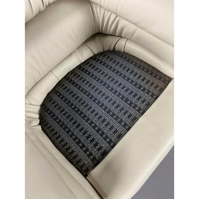 Mid-Century Modern Ivory Leather Straccio Lounge Chair from Zanotta, Italy For Sale - Image 3 of 15