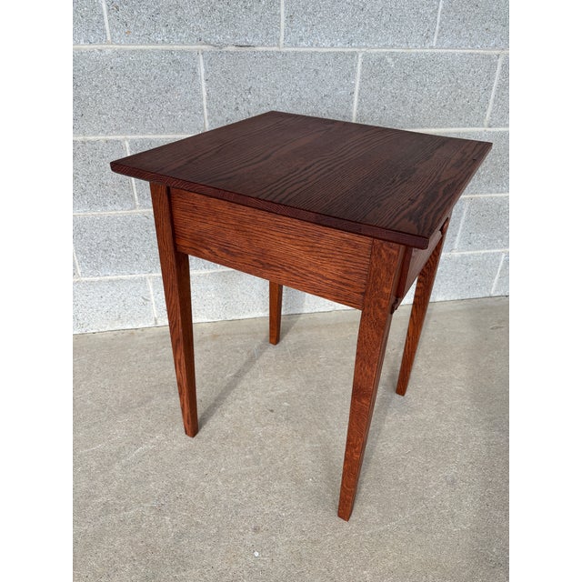 Description: Hunt Country Furniture Shaker Style Oak Side Table. In Very Good Vintage Furniture Condition. Original Clean...