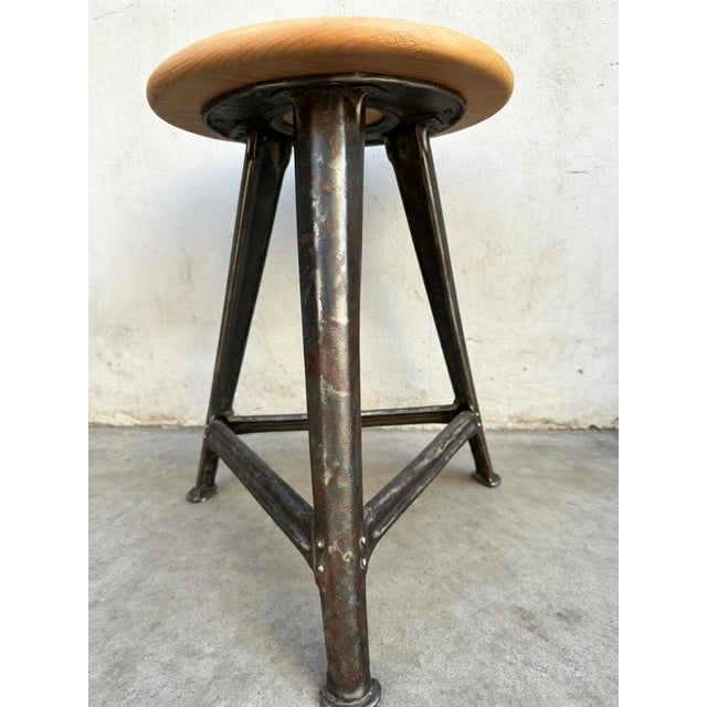 1930s Industrial work stool designed by Robert Wagner & manufactured by his company Rowac ( Robert Wagner Chemnitz )....