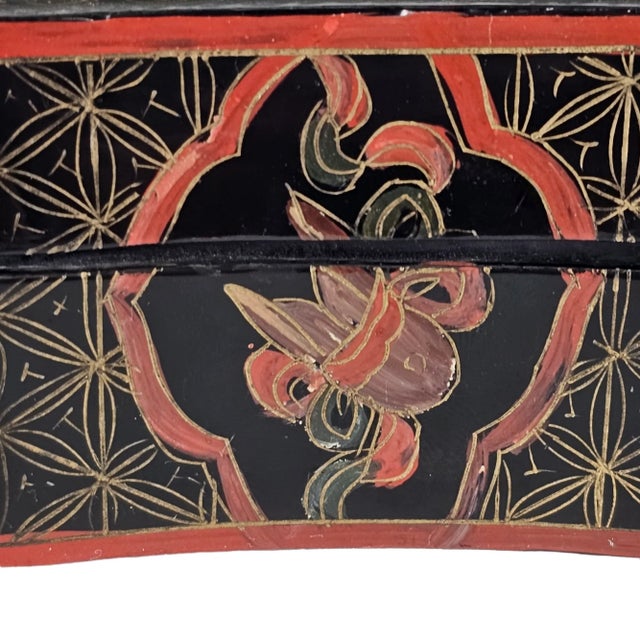 Vintage Chinese Black Lacquer Box With Peony and Blue Bird Motif, Hexagonal Form For Sale - Image 10 of 12