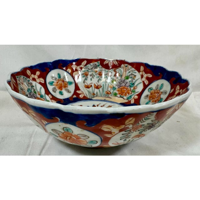 Imari Porcelain Vintage Scalloped Edge Imari Bowl Decorated With Colorful Floral Patterns & Butterflies From Japan - Circa 1940 For Sale - Image 4 of 12