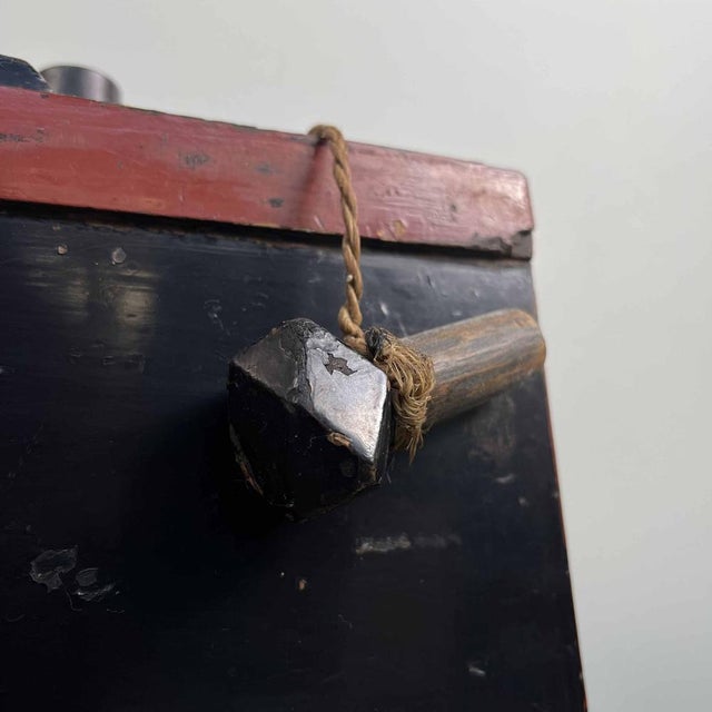 Sashidaru Sake Finger Barrel, Japan, 1868 For Sale - Image 15 of 18