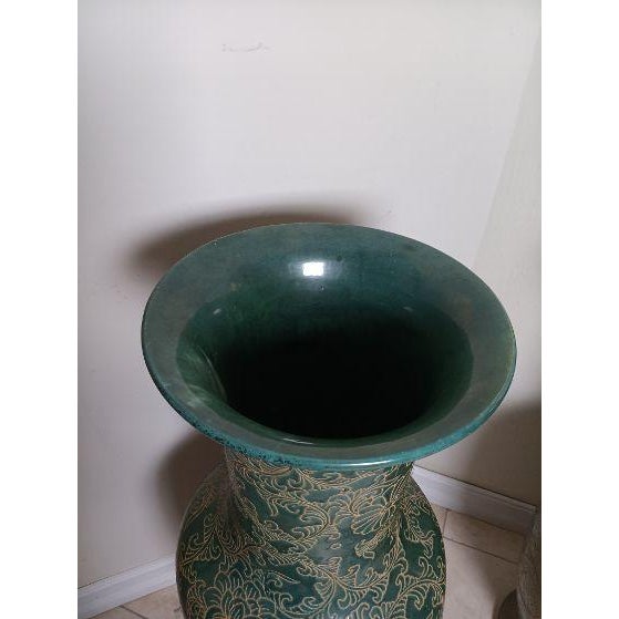 1970s Green Gold Chinese Porcelain Vases Foliage Scrollwork Set of 2 For Sale - Image 5 of 10