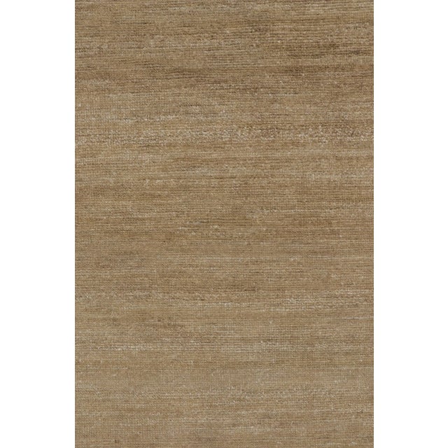 Oversized Contemporary Textural Sari Silk Rug in Beige by Rug & Kilim, India For Sale In New York - Image 6 of 10