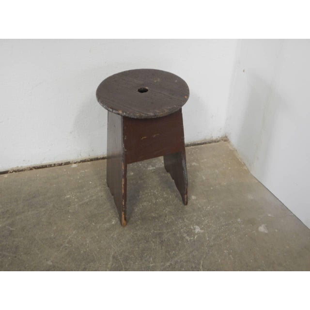 Mid-Century Modern Fir Wood Stool 1950, Unkns For Sale - Image 3 of 9