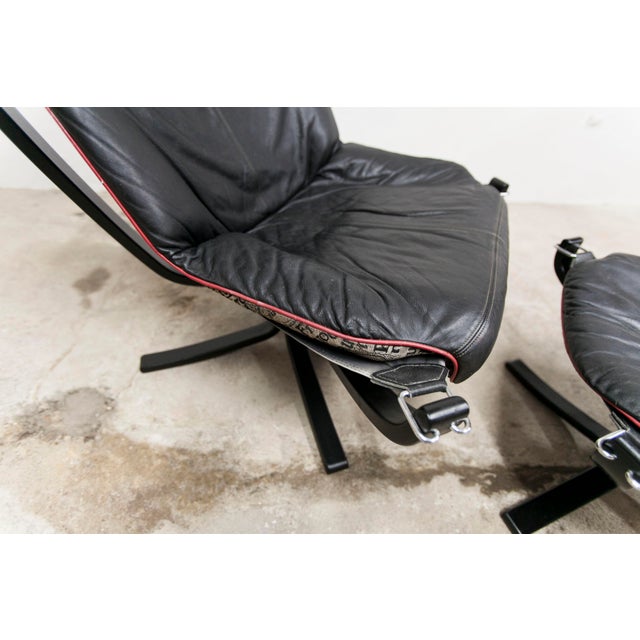 Set of P97 Viking Lounge Chair and Ottoman by Sigurd Ressell for Poltrona Frau, 1960s For Sale - Image 11 of 18