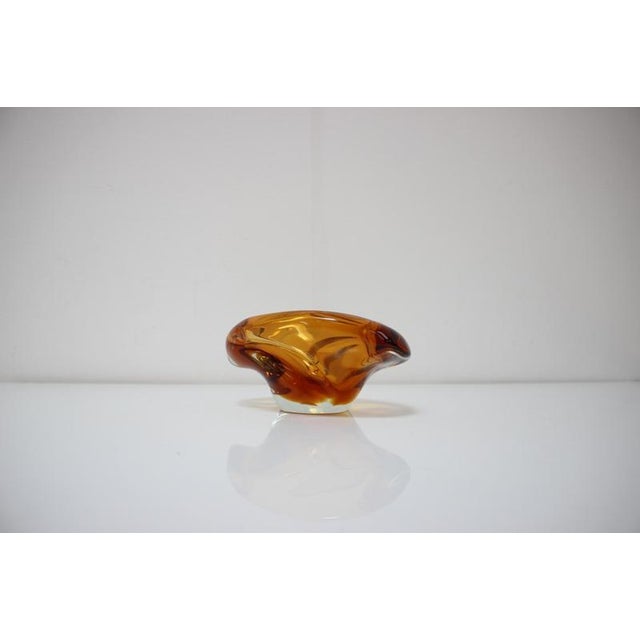 1960s Bohemian Art Glass Bowl by Josef Hospodka, 1960s For Sale - Image 5 of 5