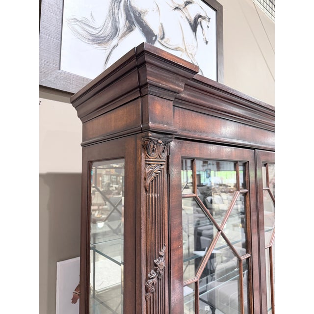 Henredon Late 20th Century Henredon Georgian Style Mahogany Display Curio Cabinet For Sale - Image 4 of 12