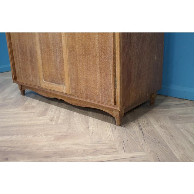 Mid-Century Limed Oak Triple Door Wardrobe, 1950s For Sale - Image 6 of 10