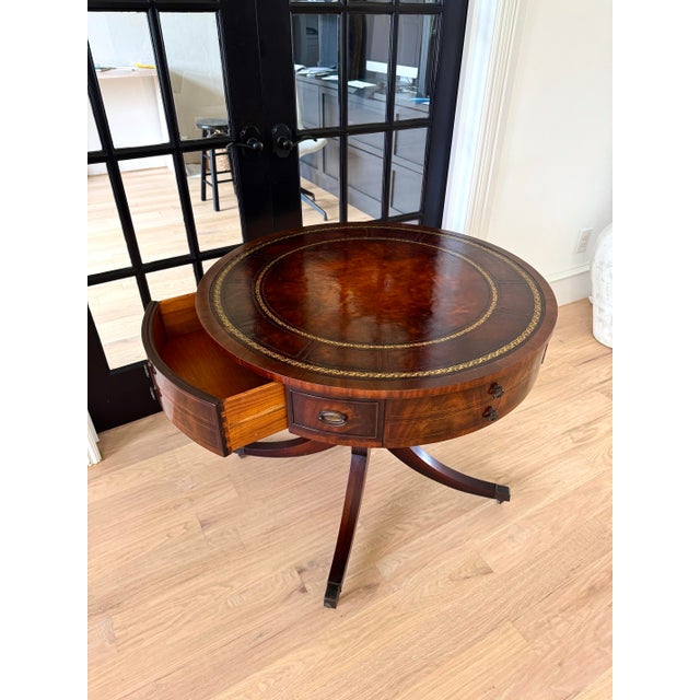 Grand Vintage Regency Drum Table – Mahogany Finish Library & Living Room Accent For Sale In Dallas - Image 6 of 12