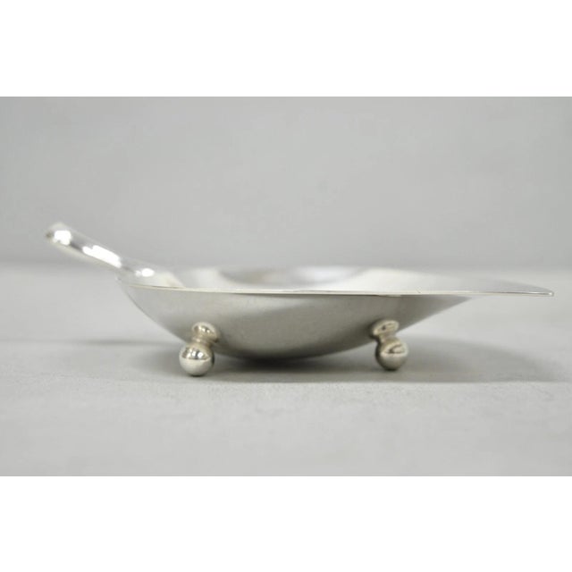 F.B. Rogers Silver Co. Vintage Fb Rogers Modern Silver Plated Small Footed Leaf Trinket Nut Dish For Sale - Image 4 of 11