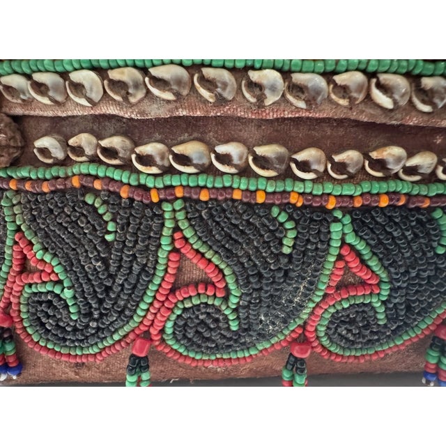 Textile Antique Sumatran Beaded Wedding Box Minangkabau Indonesia Cowrie Basket Lid For Sale - Image 7 of 11