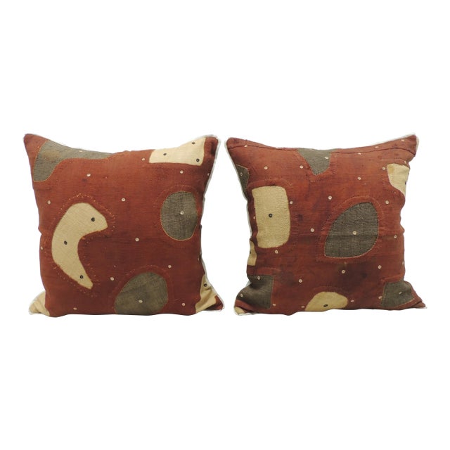 Applique African Raffia, Patchwork and Applique Brown Decorative Pillows - Set of 2 For Sale
