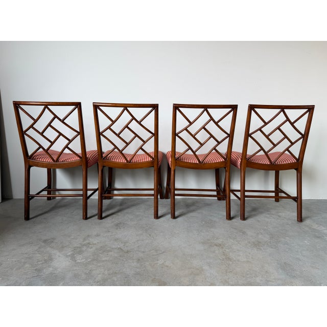 Chinese 1960s English Georgian Chinese Chippendale Style Mahogany Cockpen Dining Chairs – Set of 4 For Sale - Image 3 of 17