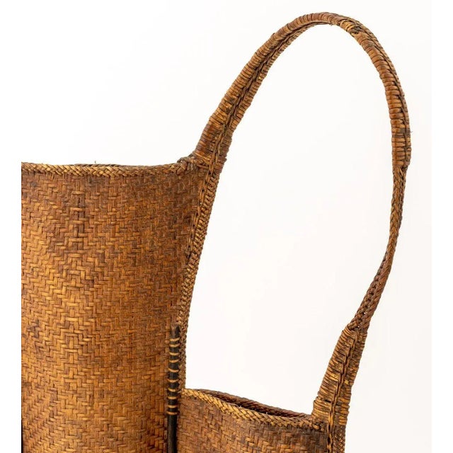 Early 20th Century Vietnamese Woven Rattan Hunter Backpack For Sale - Image 5 of 9