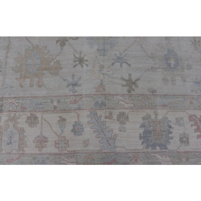 Large Modern Oushak Rug in Soft Gray With Faded Pastel Motifs and Subtle Design For Sale - Image 10 of 15