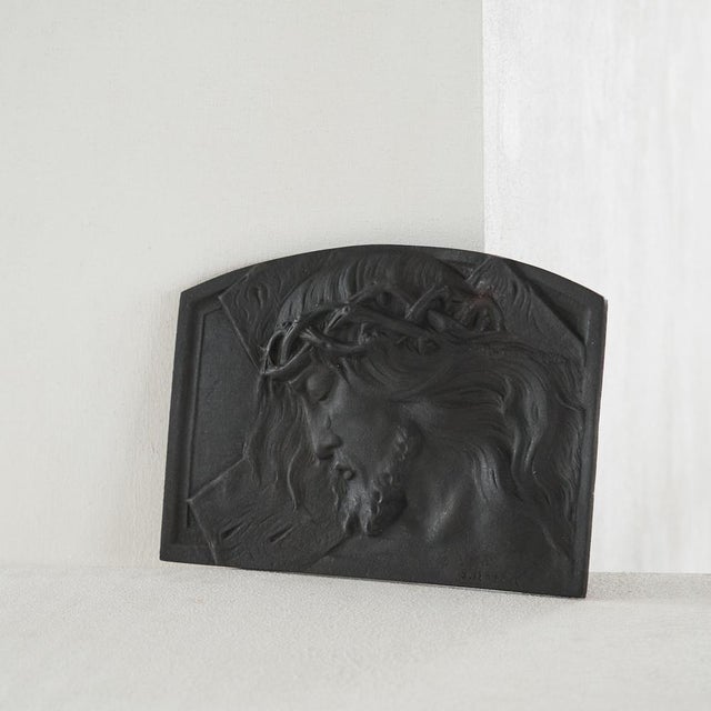 Early 20th Century Bas Relief Christ with Crown of Thorns in Cast Bronze, 1940s For Sale - Image 6 of 8