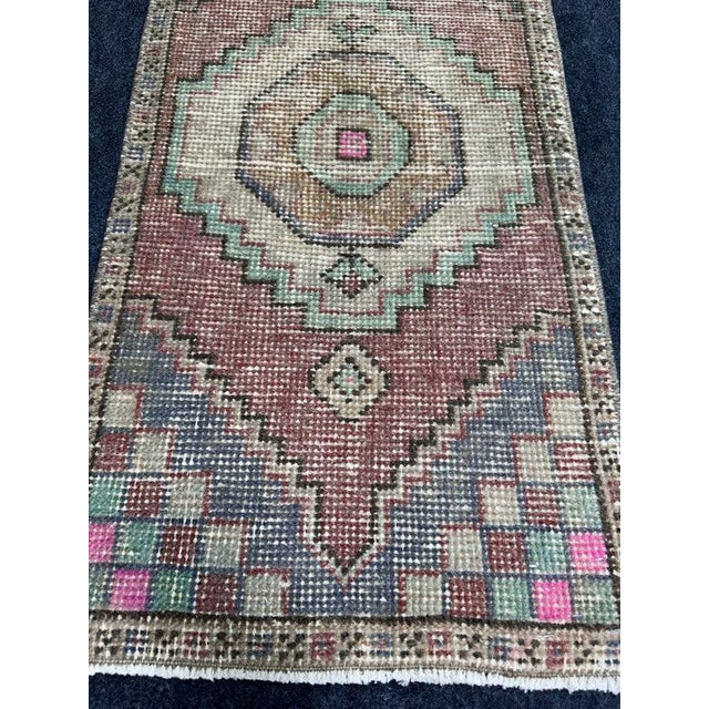 Contemporary Turkish Yastik Rug 1'6" x 3' For Sale - Image 3 of 5