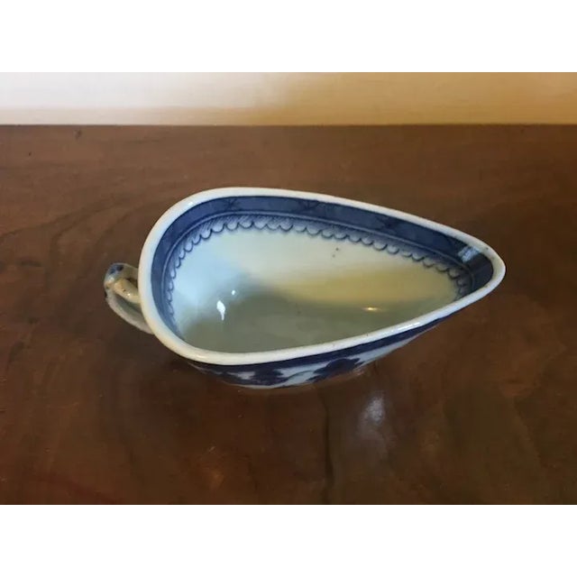 Antique Early 19th Century Chinese Export Blue & White Canton Porcelain Gravy Boat For Sale - Image 4 of 13