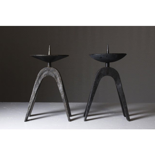 Mid-Century Modern French Brutalist Candleholders in Wrought Iron, Set of 2 For Sale - Image 5 of 15