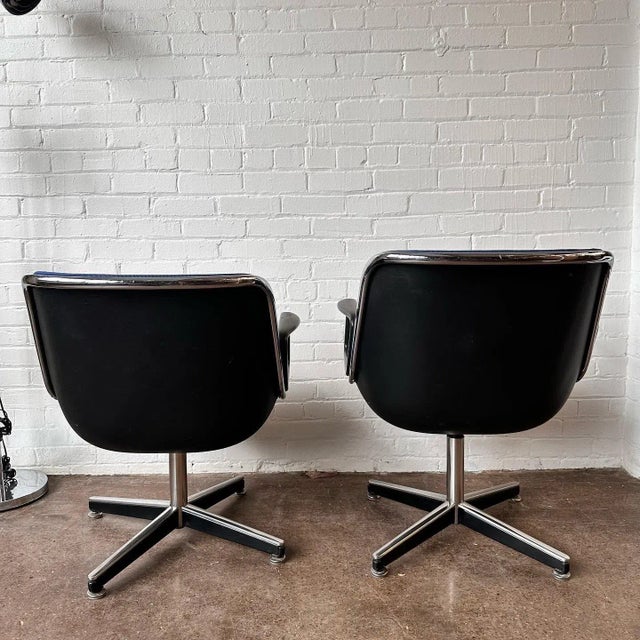 1970s Charles Pollock for Knoll Blue Executive Swivel Chairs - a Pair For Sale - Image 5 of 13