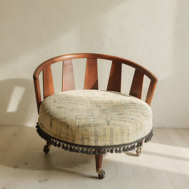 1960s Mid-Century Modern Round Barrel Chair on Brass Casters – Sculptural Walnut Frame For Sale - Image 15 of 15