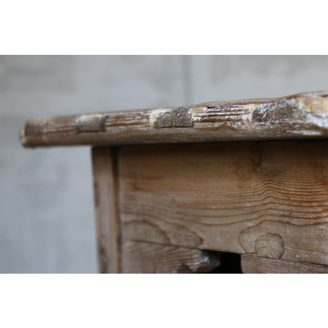 Early 20th-Century Farmhouse Pine Dining Table For Sale - Image 11 of 18