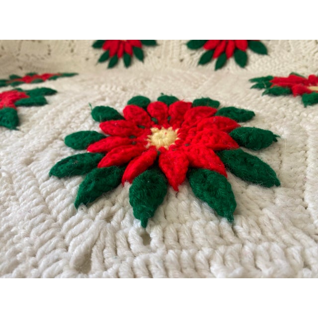 Boho Chic Hand-Crocheted Ivory Floral Poinsettia Bedspread For Sale - Image 3 of 12