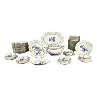 Bavarian Porcelain Dinnerware Set from Carl Schumann, 1940s, Set of 54 For Sale