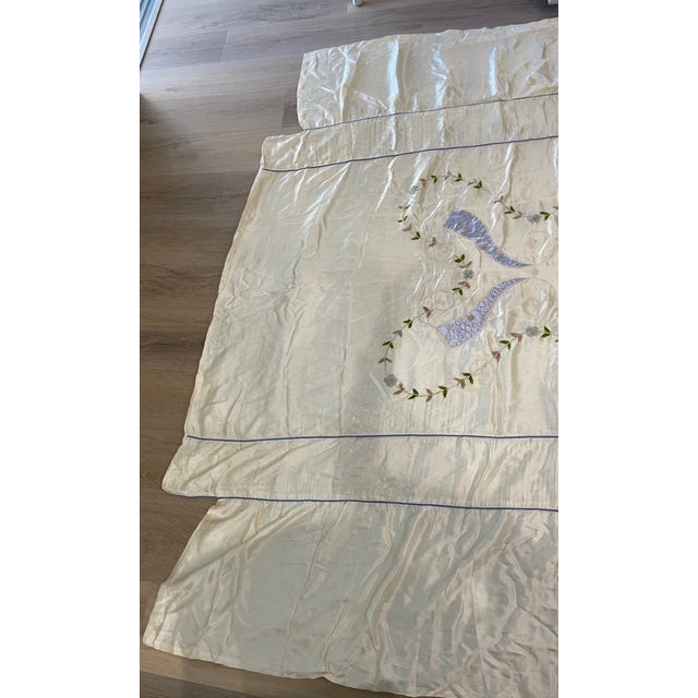 Textile Vintage 1950- Hollywood 3-Piece Ivory Satin Full Size Bedspread Set For Sale - Image 7 of 13