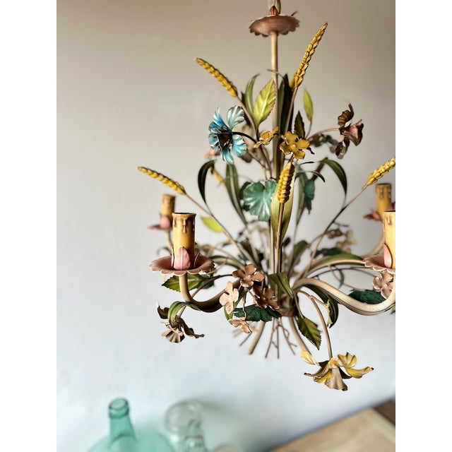 French Polychrome Floral and Wheat Tole 5-Light Chandelier, 1960s For Sale - Image 12 of 18