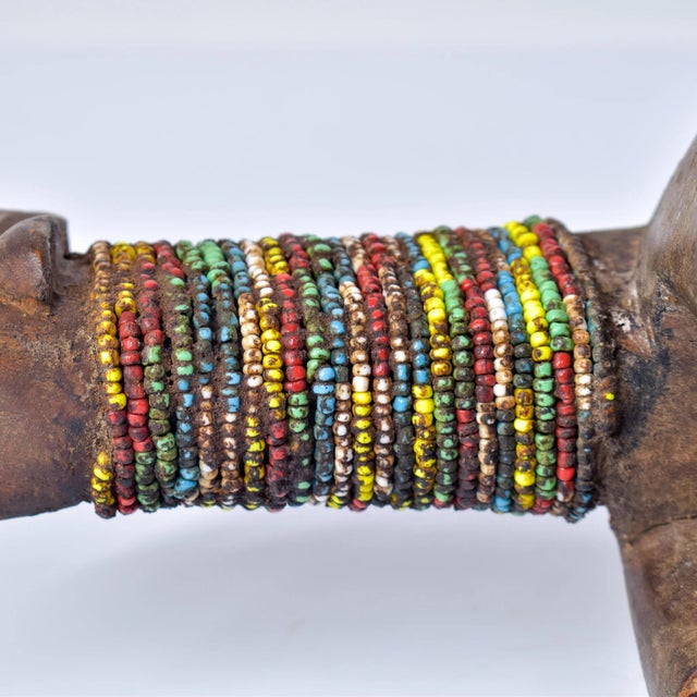 Early 20th Century Nyamwezi Wooden Headrest with Glass Bead Decoration Tanzania For Sale - Image 14 of 16